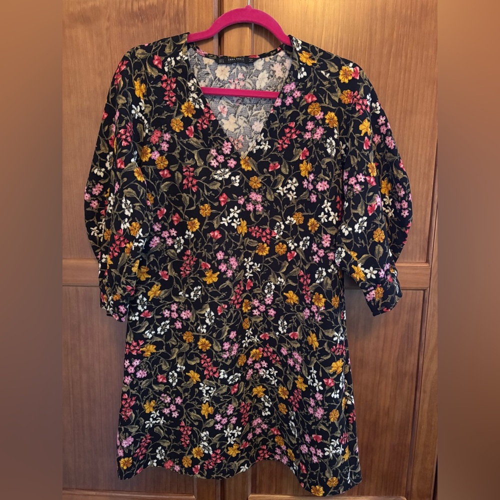 Zara Multicolor Floral V-Neck Balloon sleeve dress